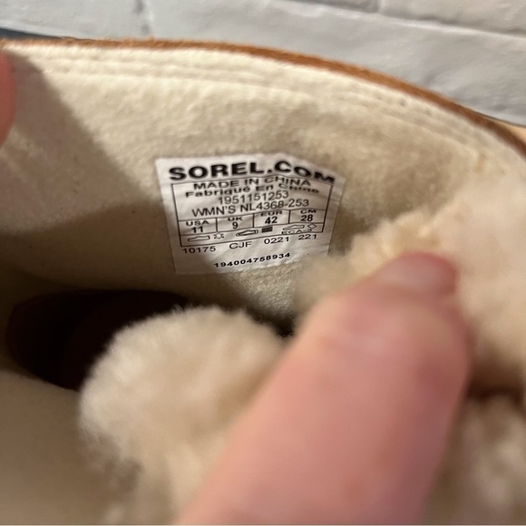 NWT Sorel sz 11 Joan of Artic wedge lace cozy booties - Picture 10 of 16